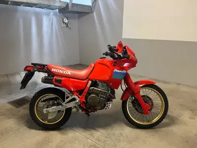 Honda NX650 Dominator d'epoca
