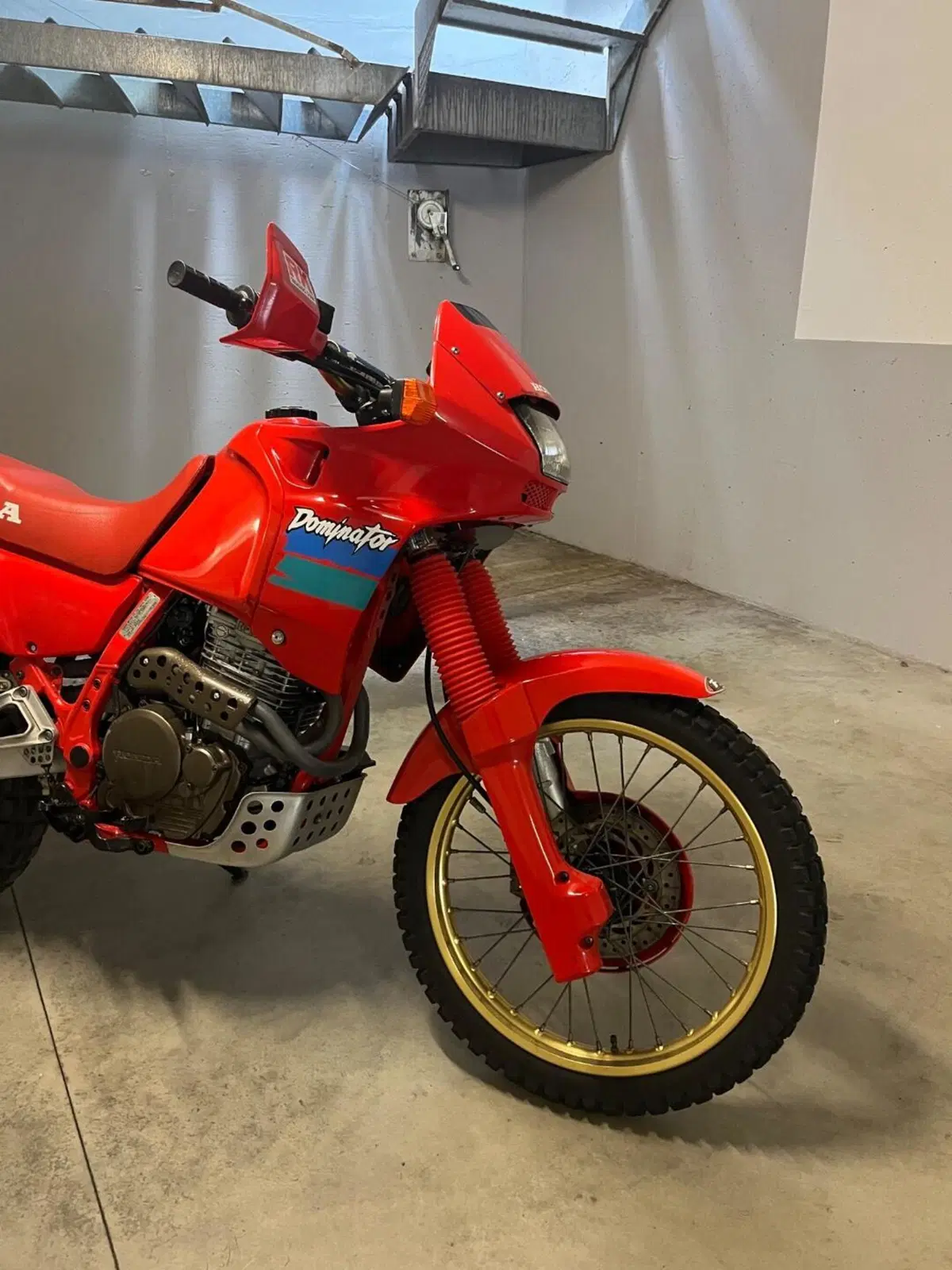 Honda NX650 Dominator (3)