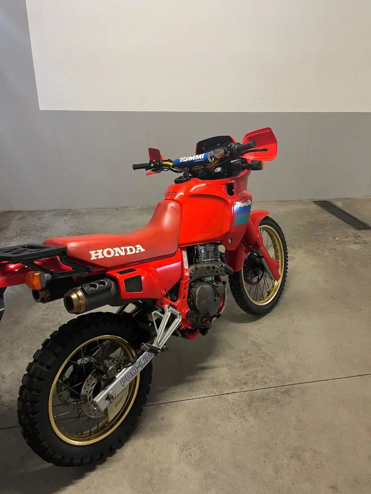 Honda NX650 Dominator (4)