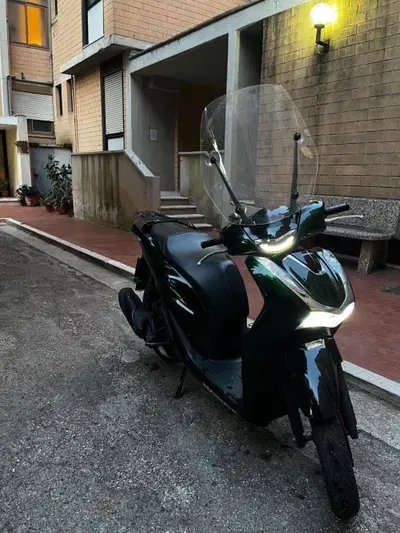 Honda SH 125i Vetro (2024 - 25) usata
