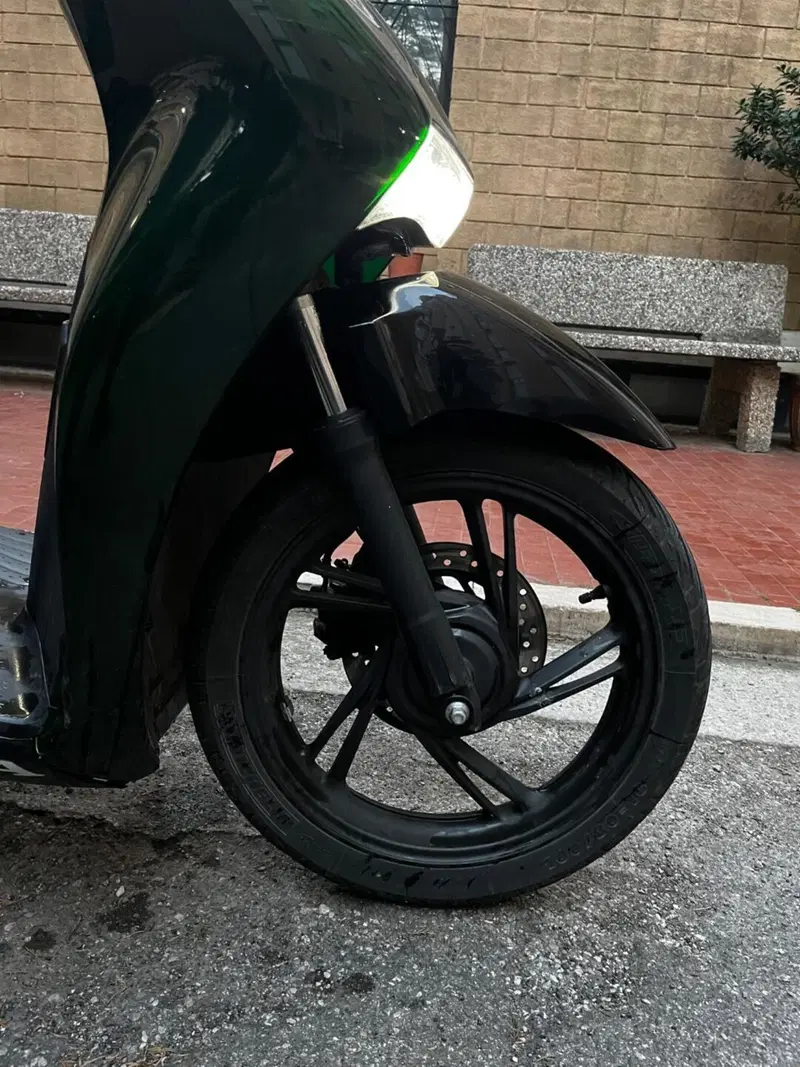 Honda SH 125i Vetro (2024 - 25) (8)