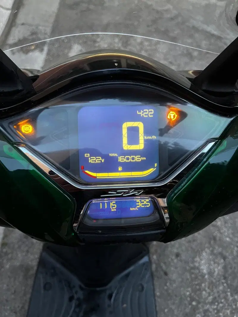 Honda SH 125i Vetro (2024 - 25) (9)