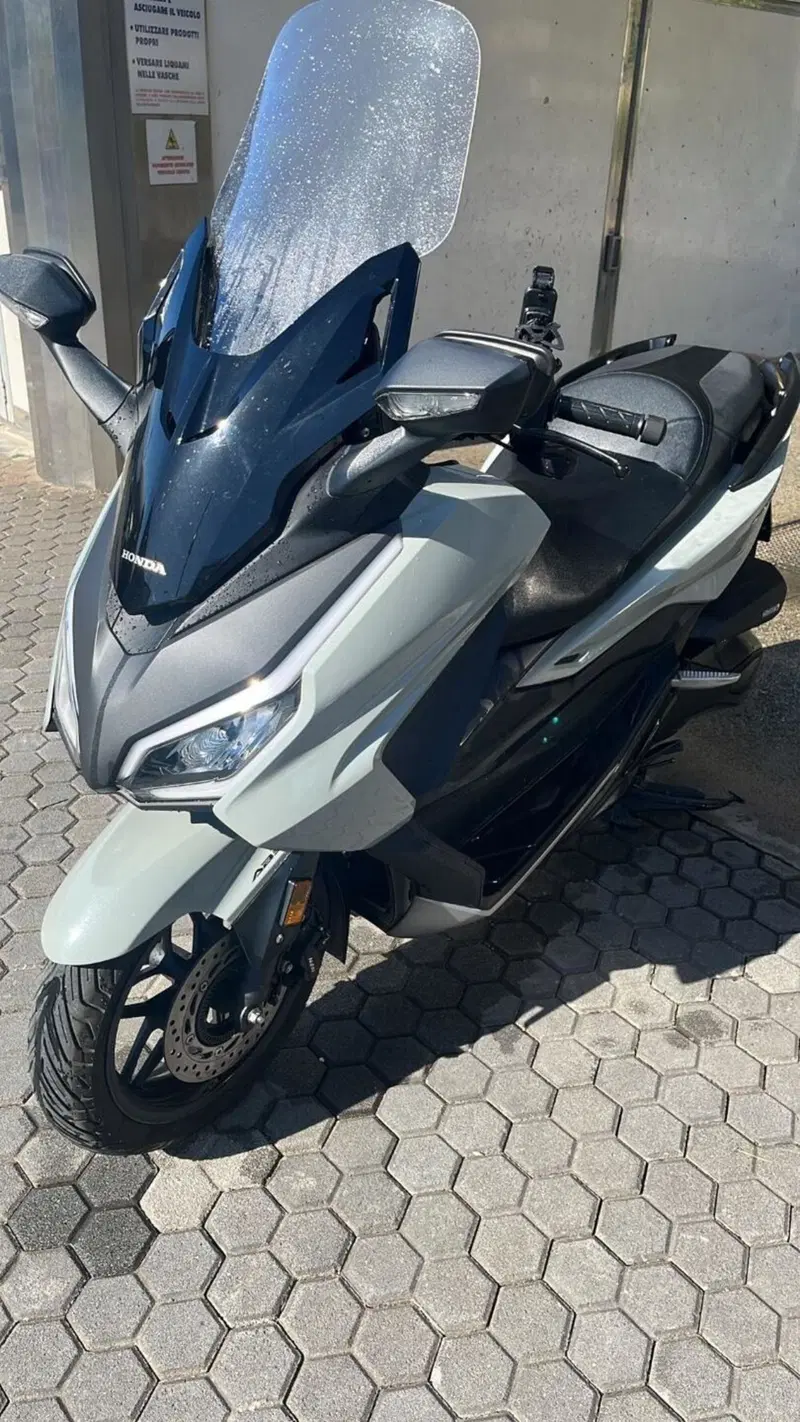 Honda Forza 350 (2025 - 26)