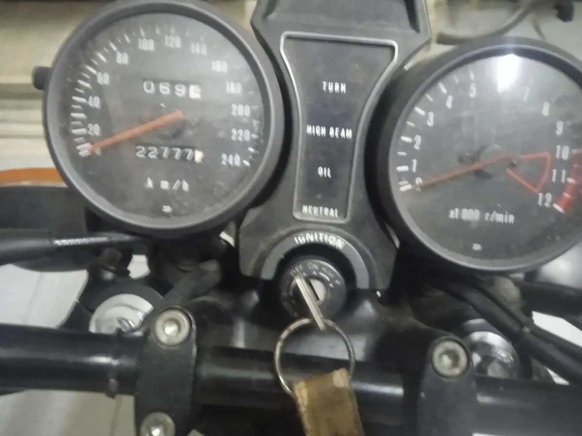Suzuki katana (5)
