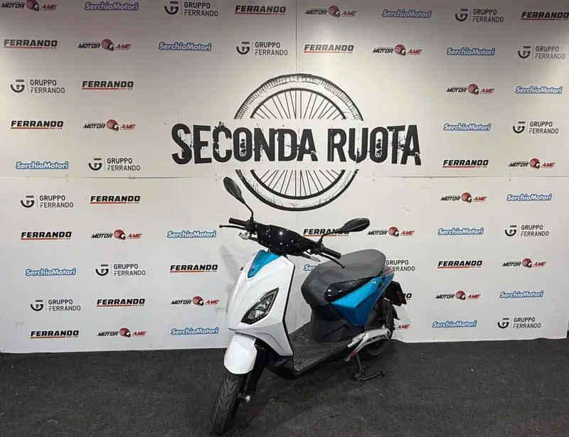 Piaggio 1 Active (2022 - 26) (3)