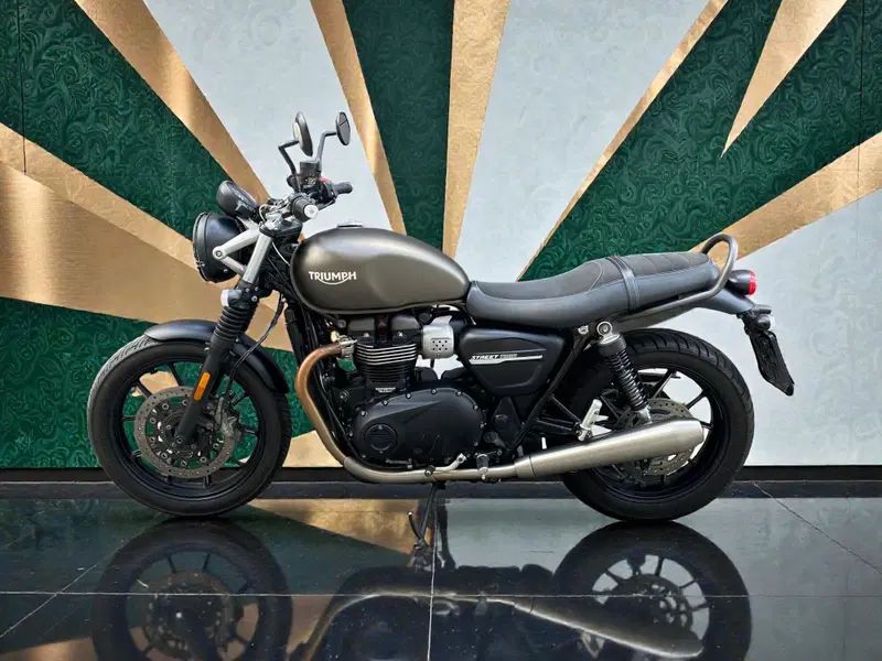 Triumph Street Twin 900 (2019 - 20) (2)
