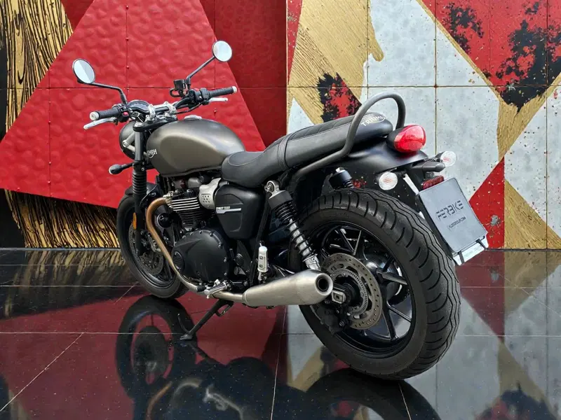 Triumph Street Twin 900 (2019 - 20) (5)