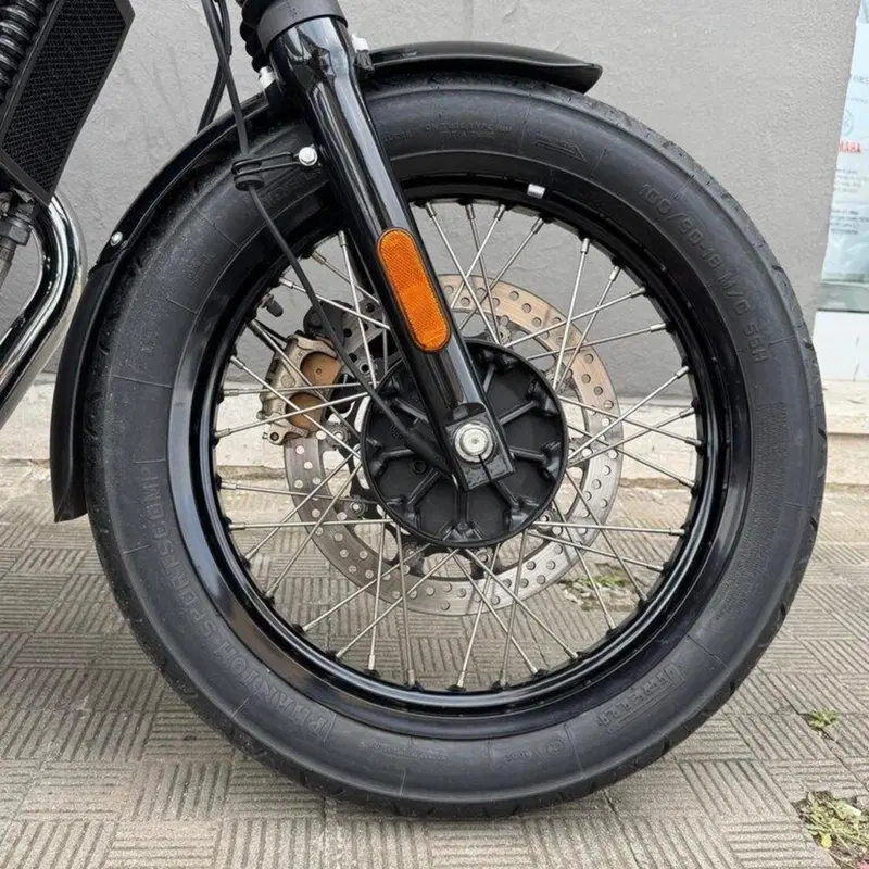 Royal Enfield Interceptor 650 (2021 - 26) (4)