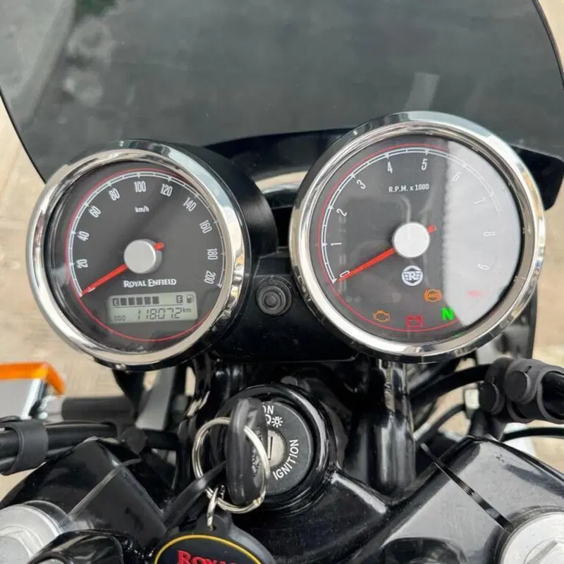 Royal Enfield Interceptor 650 (2021 - 26) (5)