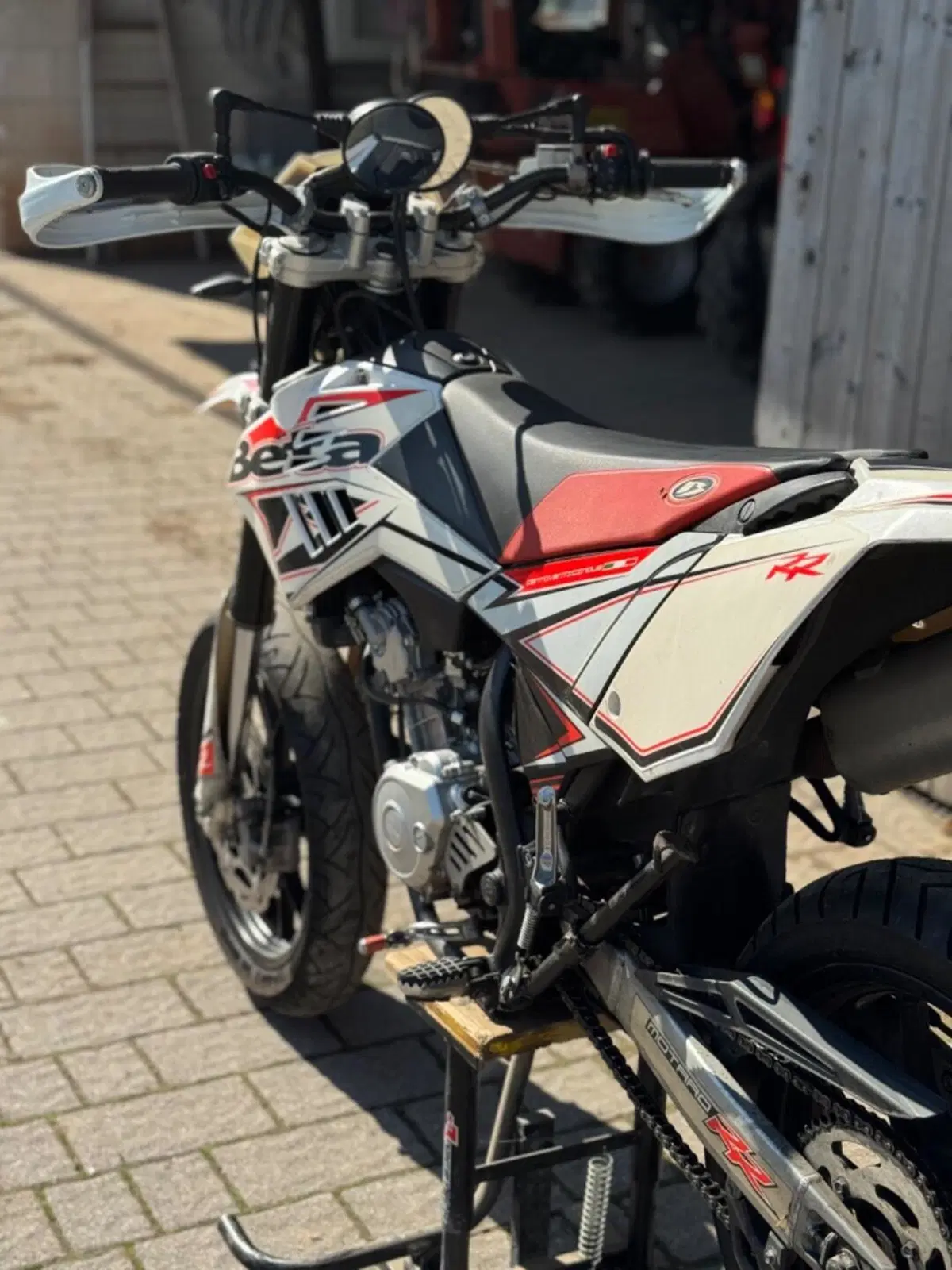 Betamotor RR 125 4T Motard LC (2010 - 17) (4)