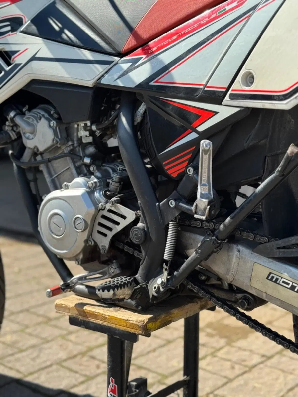 Betamotor RR 125 4T Motard LC (2010 - 17) (8)