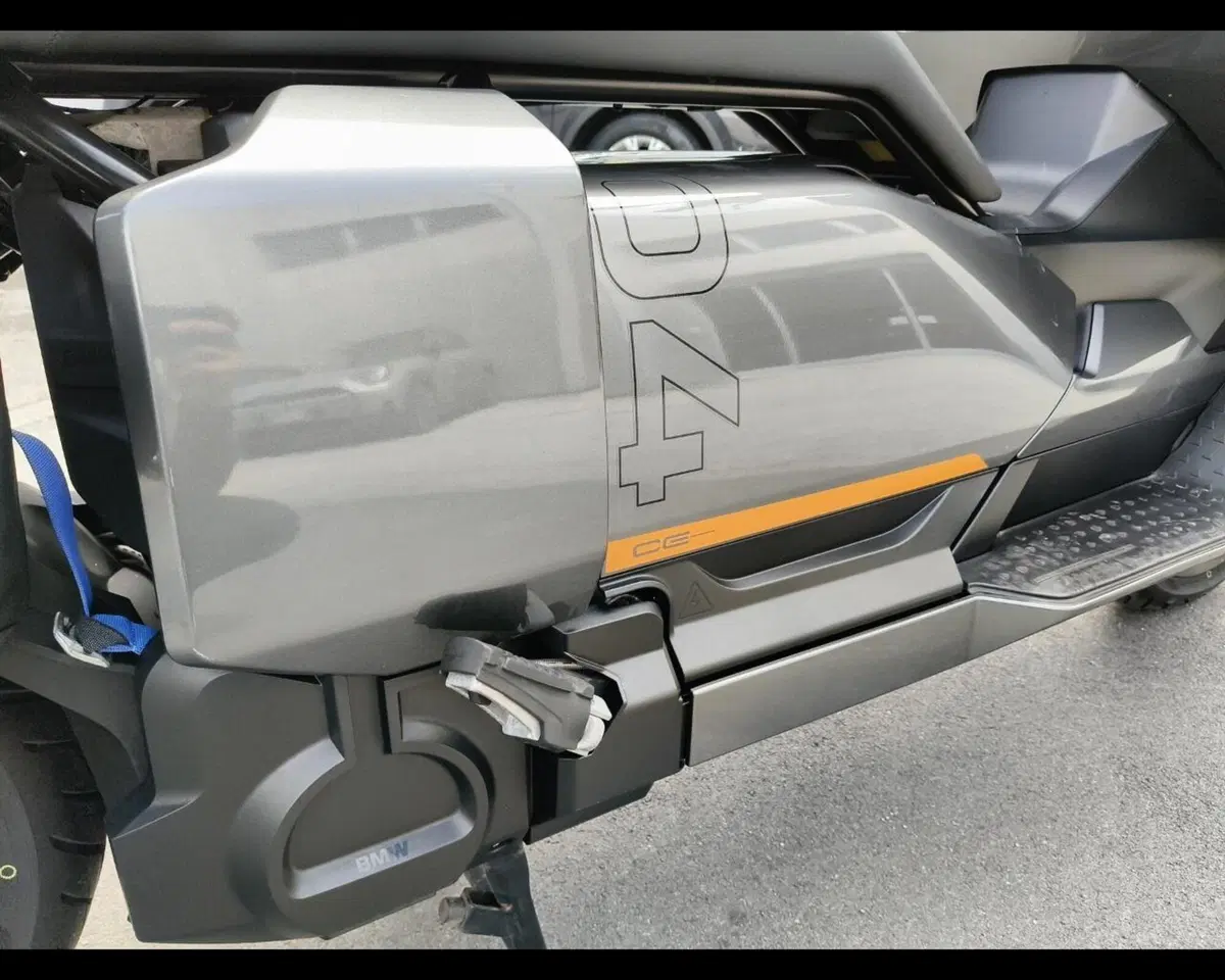 Bmw CE 04 (2021 - 25) (12)