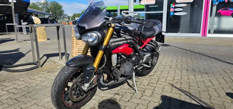 Triumph Speed Triple 1050 R ABS (2016 - 17) (3)