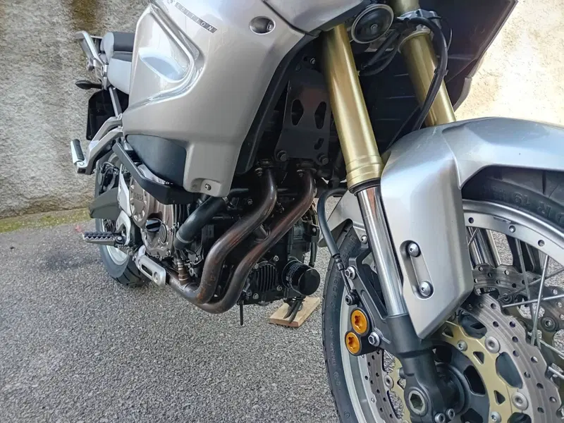 Yamaha XT1200Z Super Ténéré First Edition (2010 - 11) (13)