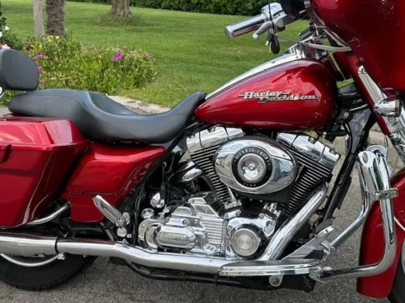 Harley-Davidson 1584 Street Glide (2007) - FLHX (4)