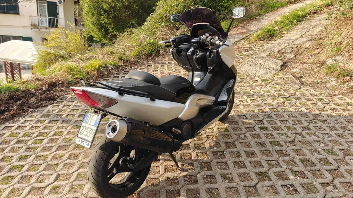 Yamaha T-Max 500 (2008 - 12) (7)
