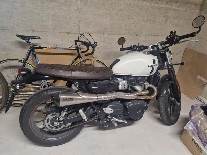 Triumph Street Twin 900 (2017 - 18)