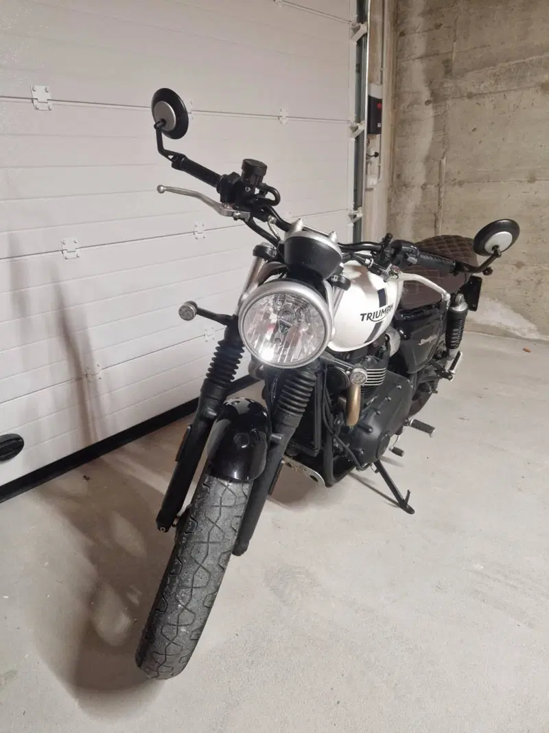 Triumph Street Twin 900 (2017 - 18) (3)