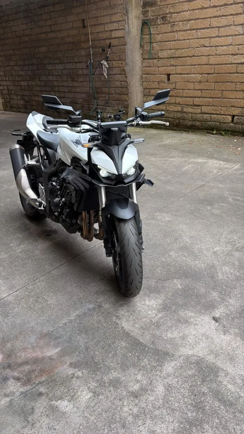 Honda CB 1000 Hornet (2025 - 26)