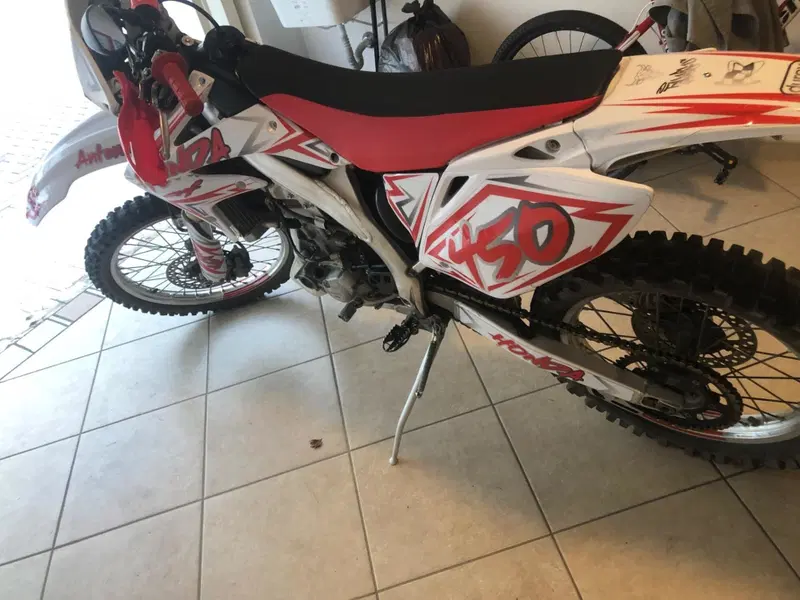 Honda CRF 450R (2006) (3)