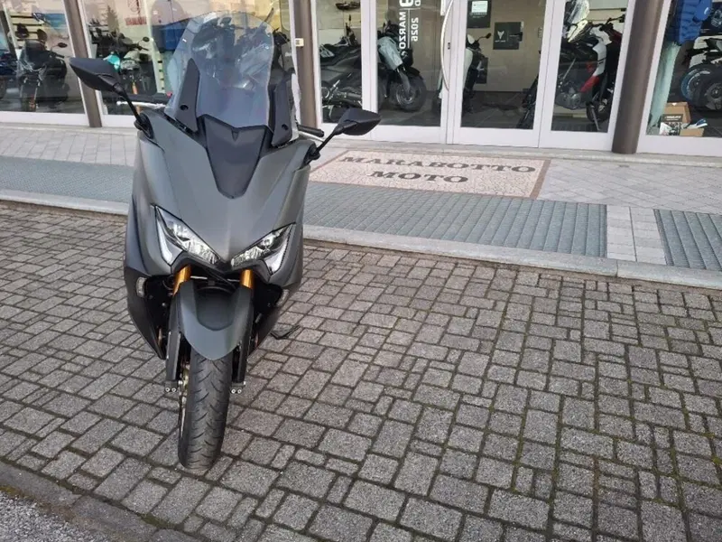 Yamaha T-Max 560 Tech Max (2020) (7)