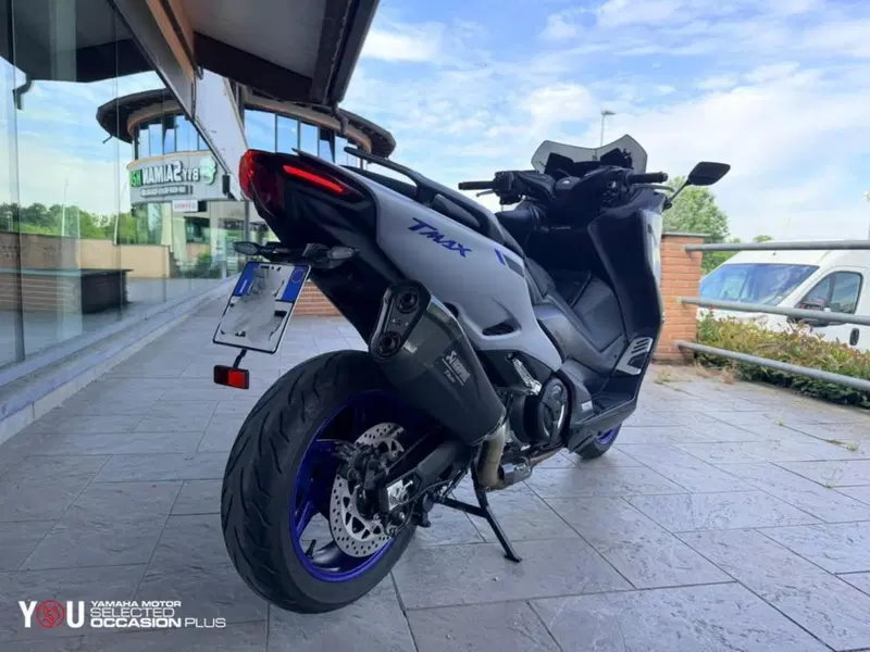 Yamaha T-Max 560 (2022 - 24) (3)
