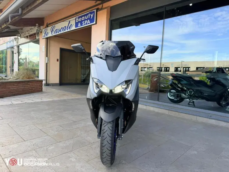 Yamaha T-Max 560 (2022 - 24) (4)