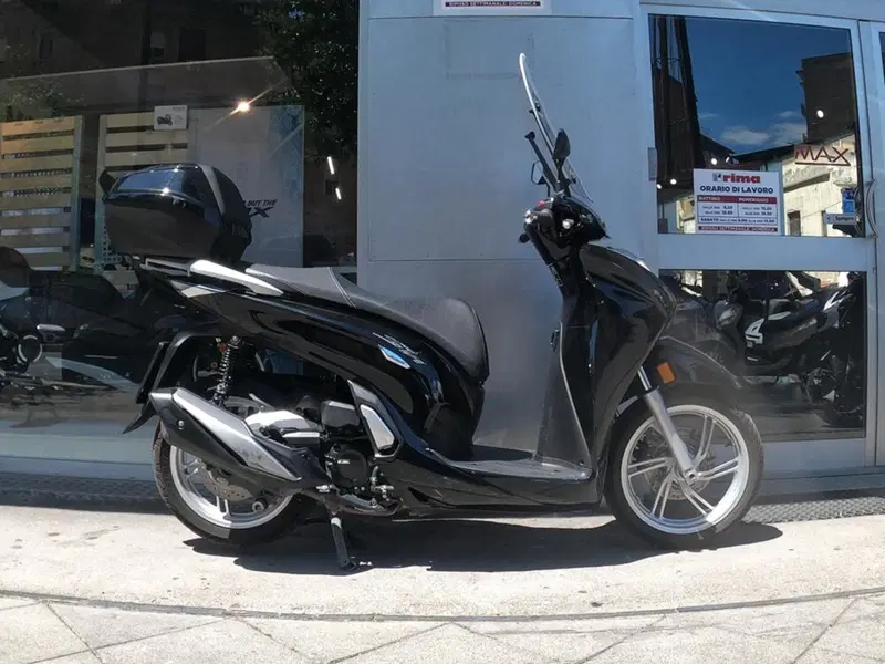 Honda SH 350 (2021 - 24) (3)
