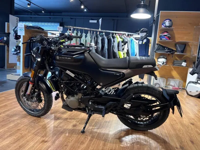 Husqvarna Svartpilen 125 (2021 - 23) (5)