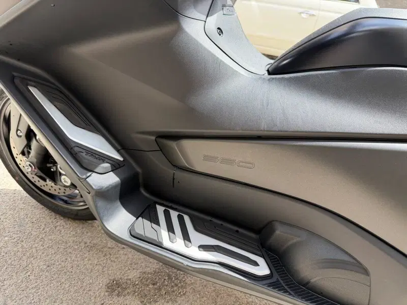 Yamaha T-Max 560 (2022 - 24) (7)