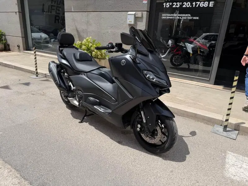 Yamaha T-Max 560 (2022 - 24) (2)
