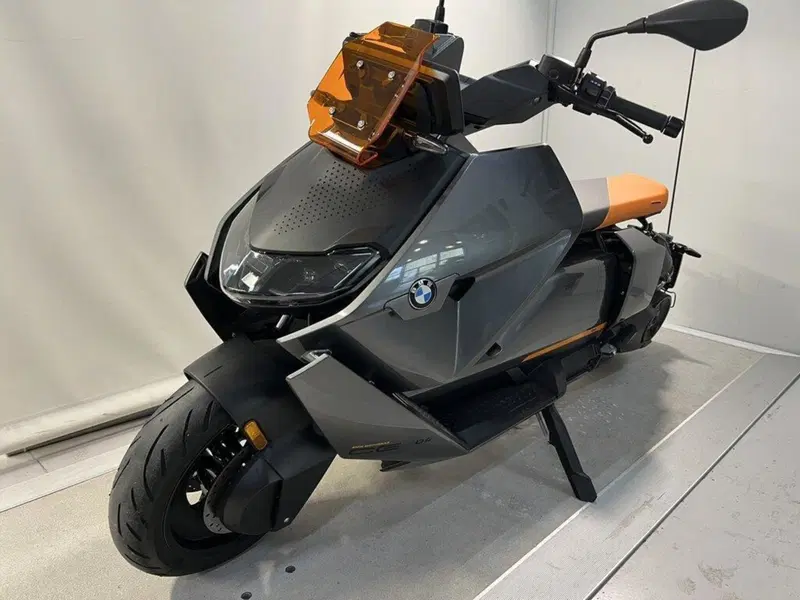 Bmw CE 04 (2021 - 25) (4)