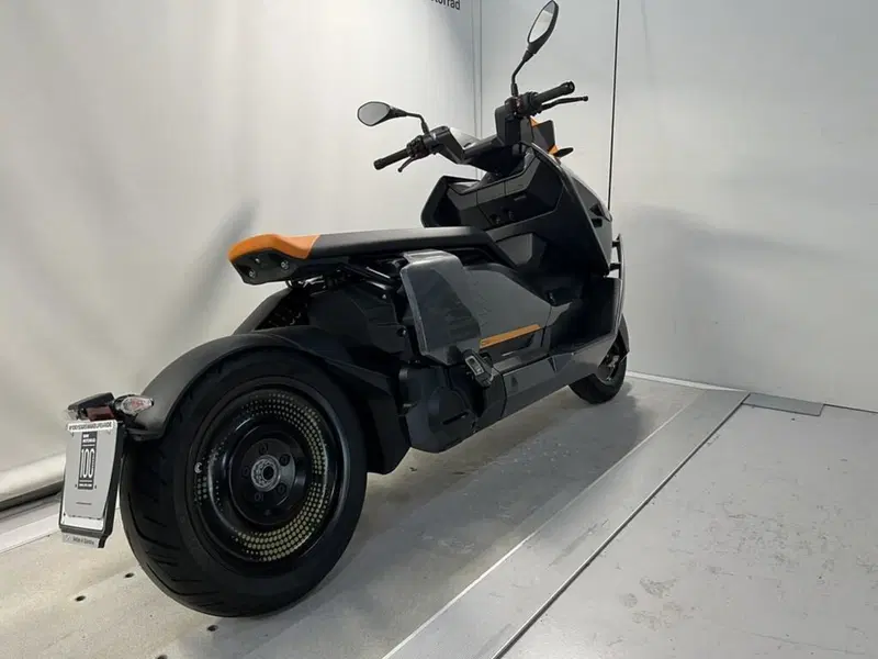Bmw CE 04 (2021 - 25) (13)