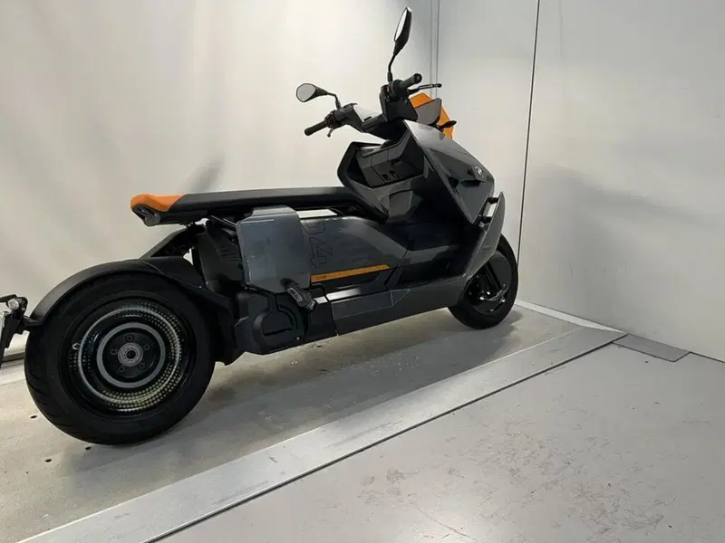 Bmw CE 04 (2021 - 25) (14)