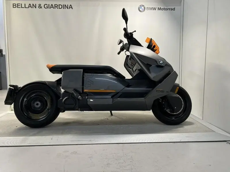 Bmw CE 04 (2021 - 25) (15)