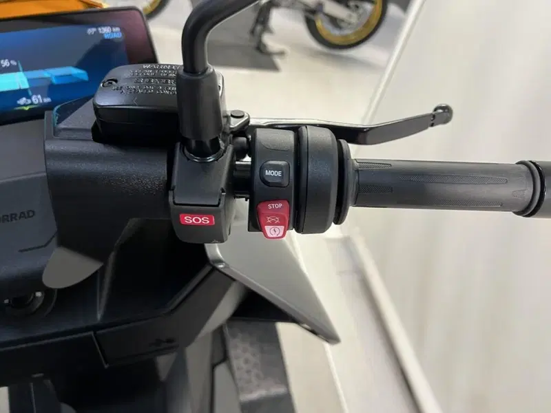 Bmw CE 04 (2021 - 25) (9)