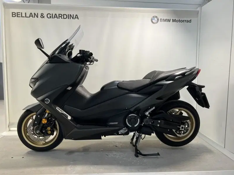 Yamaha T-Max 560 Tech Max (2021)