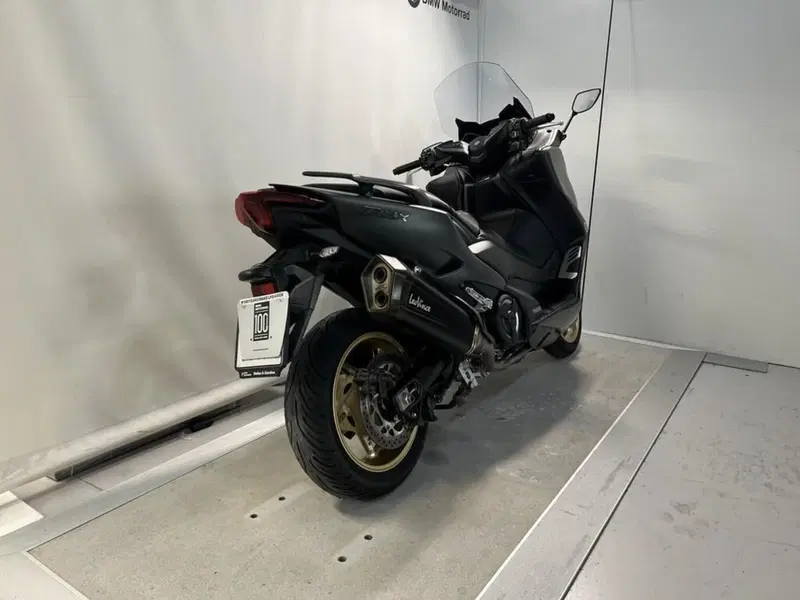 Yamaha T-Max 560 Tech Max (2021) (13)