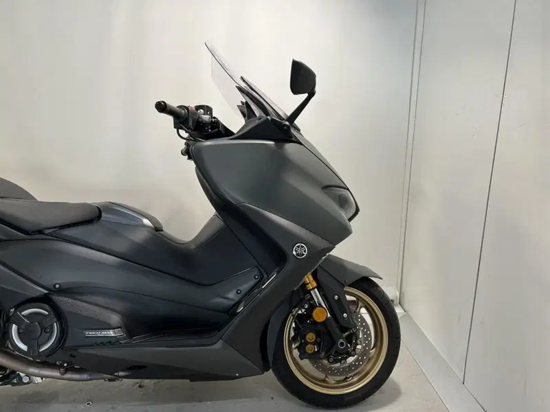 Yamaha T-Max 560 Tech Max (2021) (10)