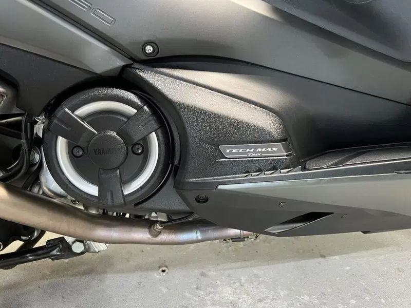Yamaha T-Max 560 Tech Max (2021) (11)
