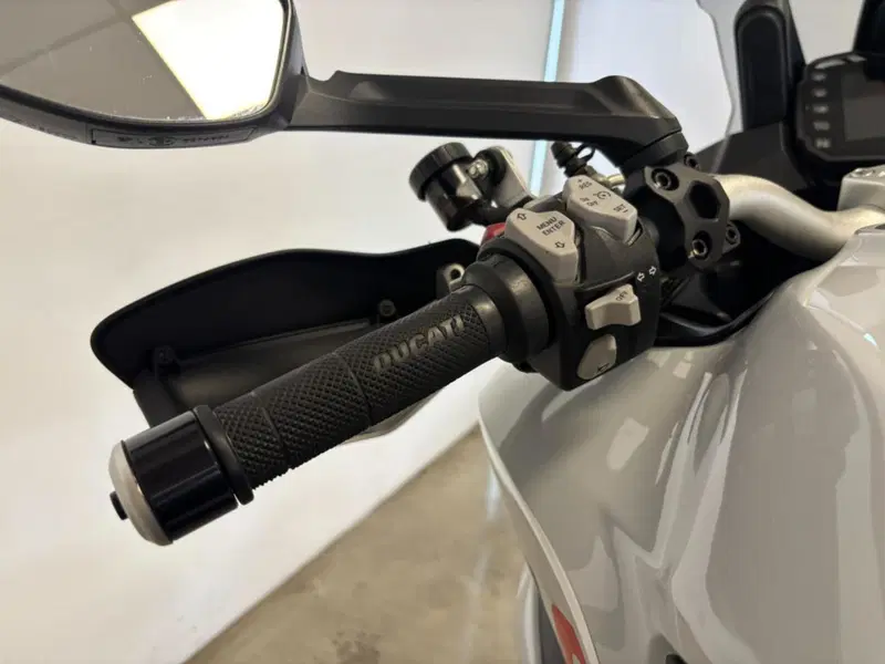 Ducati Multistrada 1200 S (2015 - 17) (11)