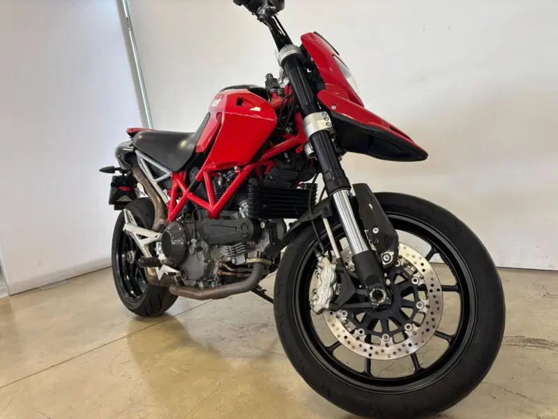 Ducati Hypermotard 1100 EVO (2010 - 12) (3)
