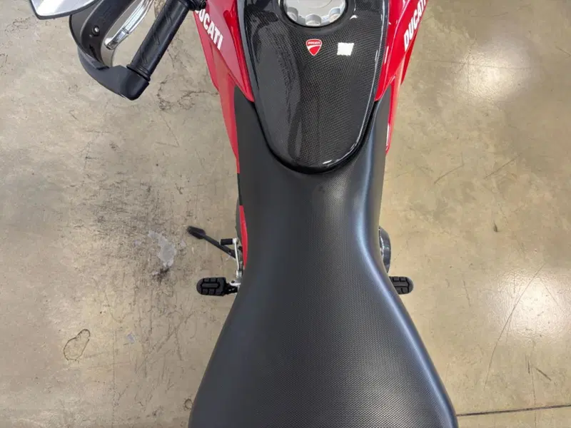 Ducati Hypermotard 1100 EVO (2010 - 12) (10)