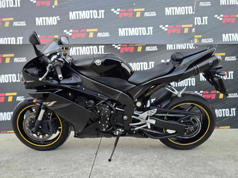 Yamaha YZF R1 (2007 - 08) (2)