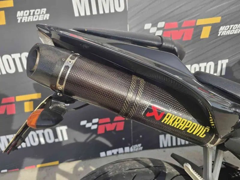 Yamaha YZF R1 (2007 - 08) (7)