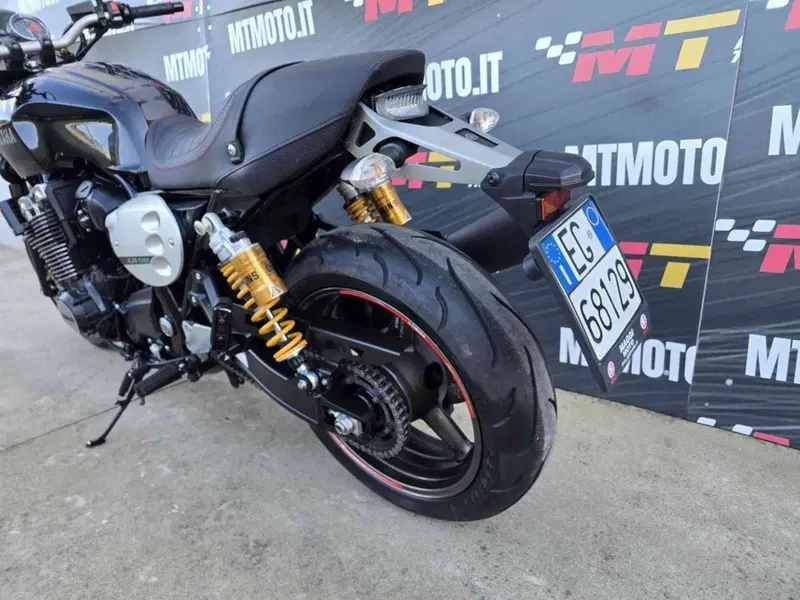 Yamaha XJR 1300 (2015 - 17) (6)