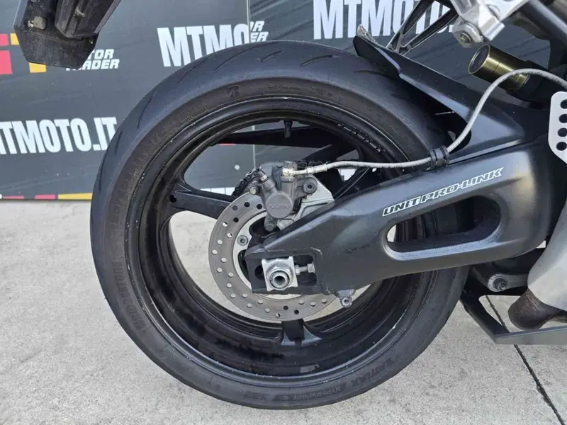 Honda CBR 1000 RR Fireblade (2006 - 07) (13)