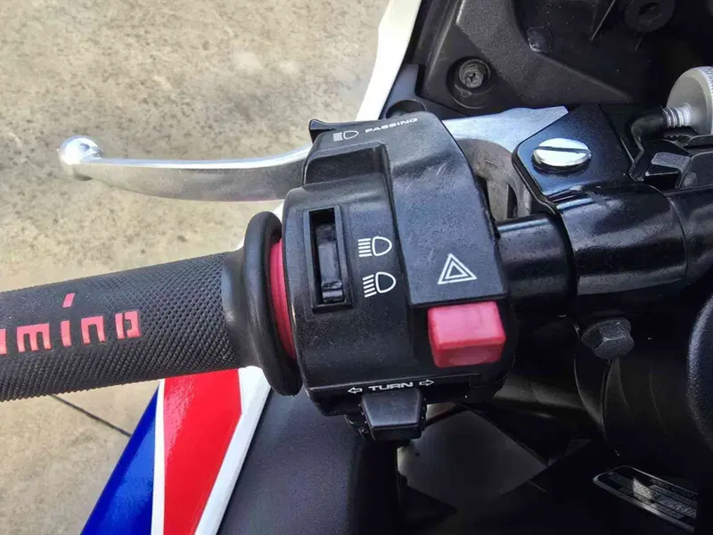 Honda CBR 1000 RR Fireblade (2012 - 16) (11)