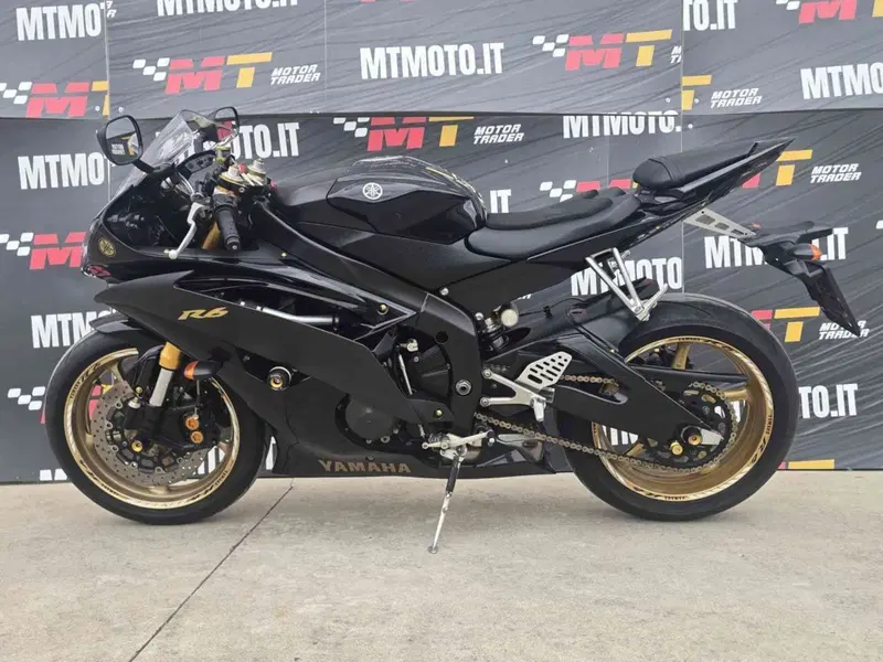 Yamaha YZF R6 (2008 - 09) (2)
