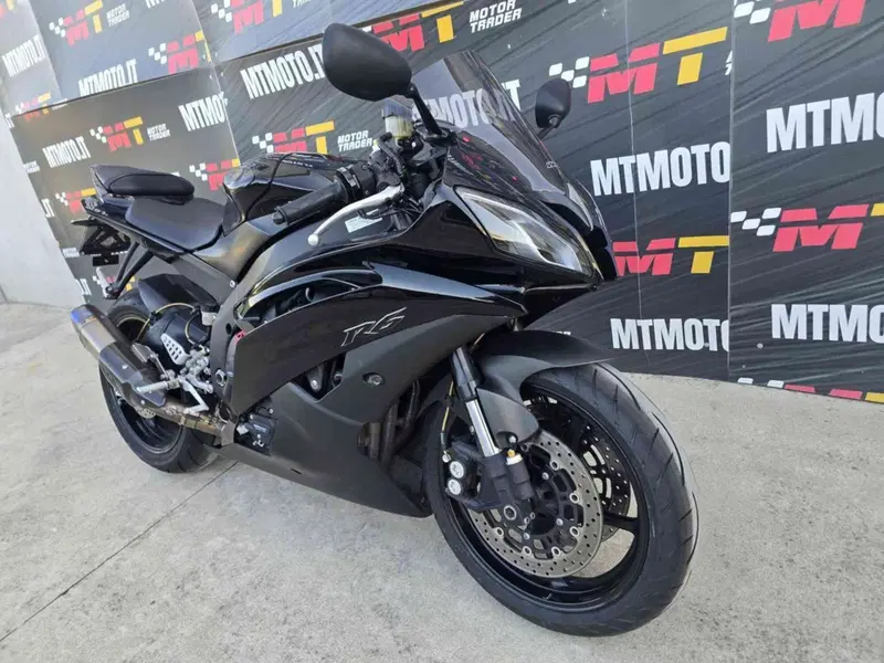 Yamaha YZF R6 (2010 - 16) (6)